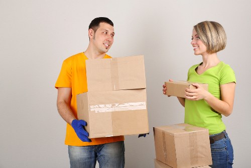 Choosing the right removal service and vehicle for a move