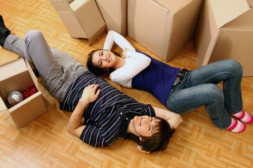 Local movers handling access and parking challenges in Colliers Wood
